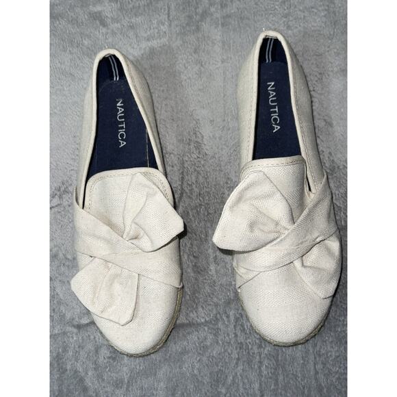 Nautica‎ Casual Loafers Size 6.5 Beige Bow Flat Slip On Shoes - Picture 1 of 8